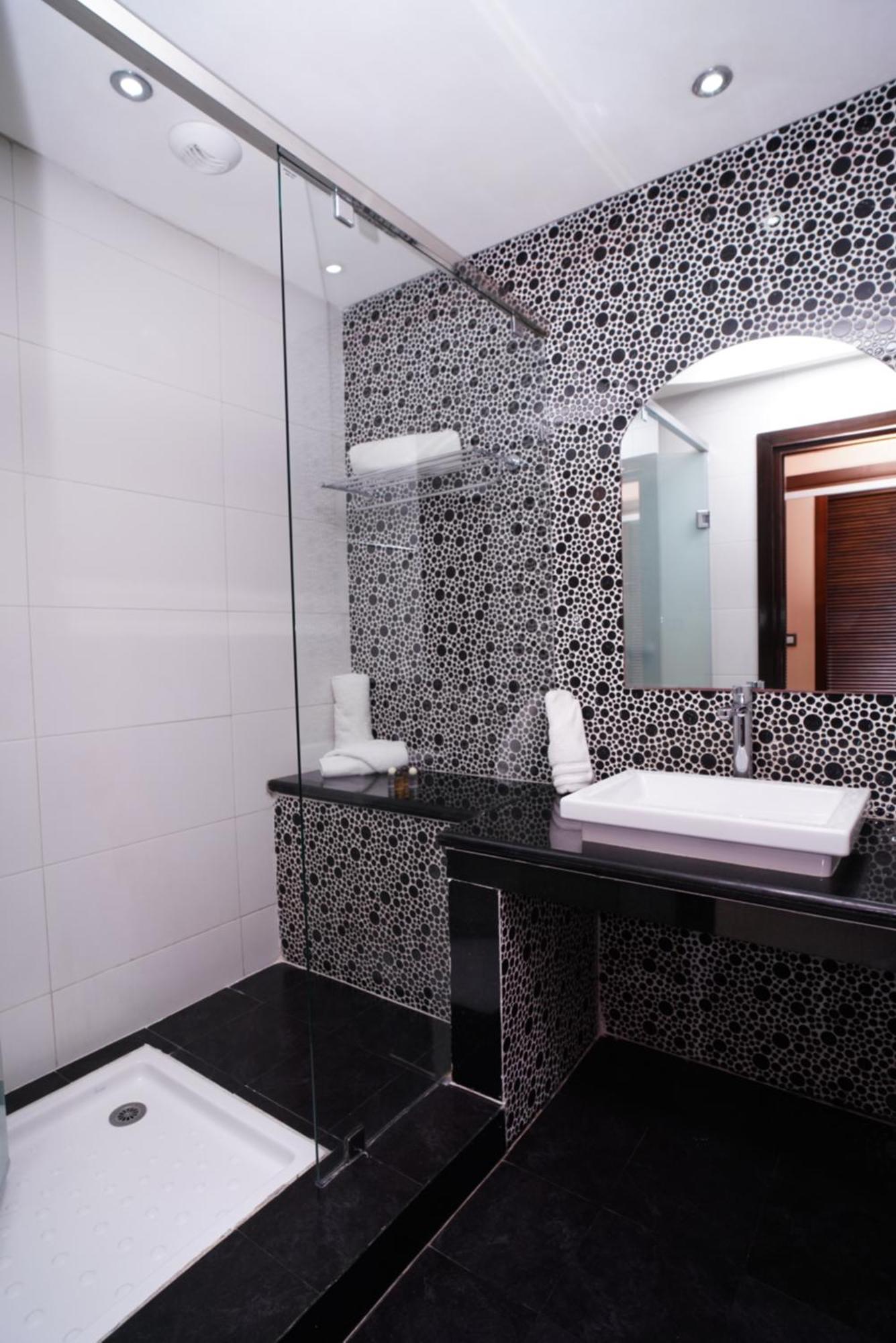 Hotel La Capitale Rabat Buitenkant foto